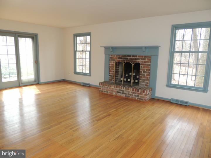 1353 Morstein Road West Chester, PA 19380 - Photo 8 of 25 Living Room