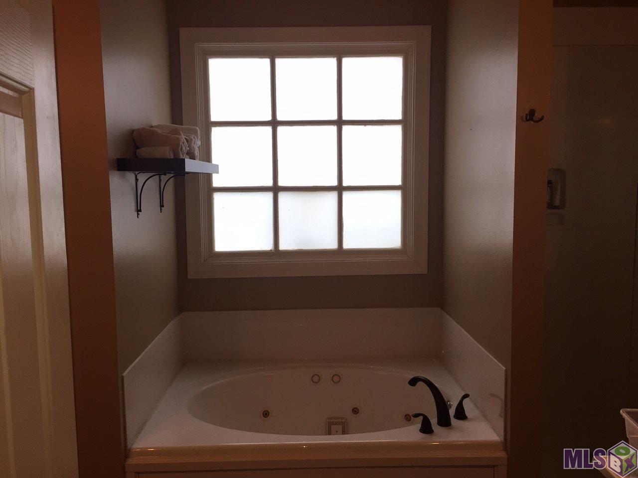 10535 Ridgebrook Avenue Baton Rouge, LA 70809 - Photo 15 of 17
