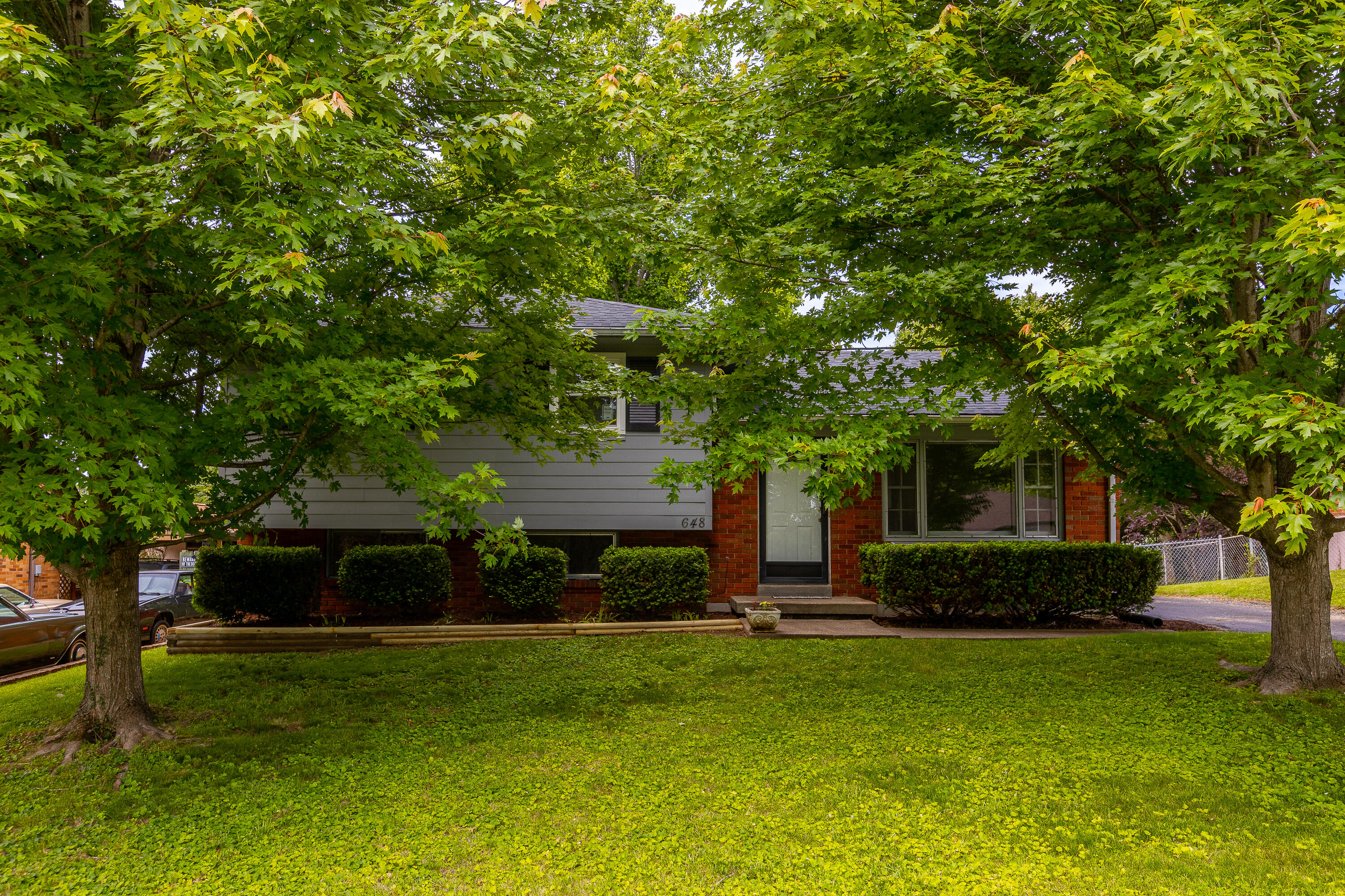 648 Kingston Road Lexington, KY 40505 - Photo 1 of 38 A-1