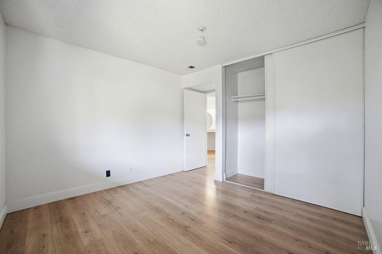 1370 Townview Avenue, Unit 202 Santa Rosa, CA 95405 - Photo 17 of 40