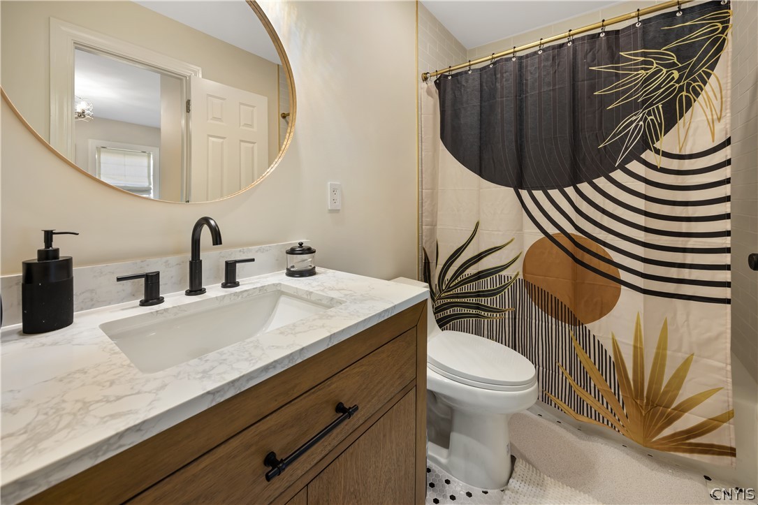 6198 Rossiter Road De Witt, NY 13078 - Photo 25 of 50 3nsuite bath