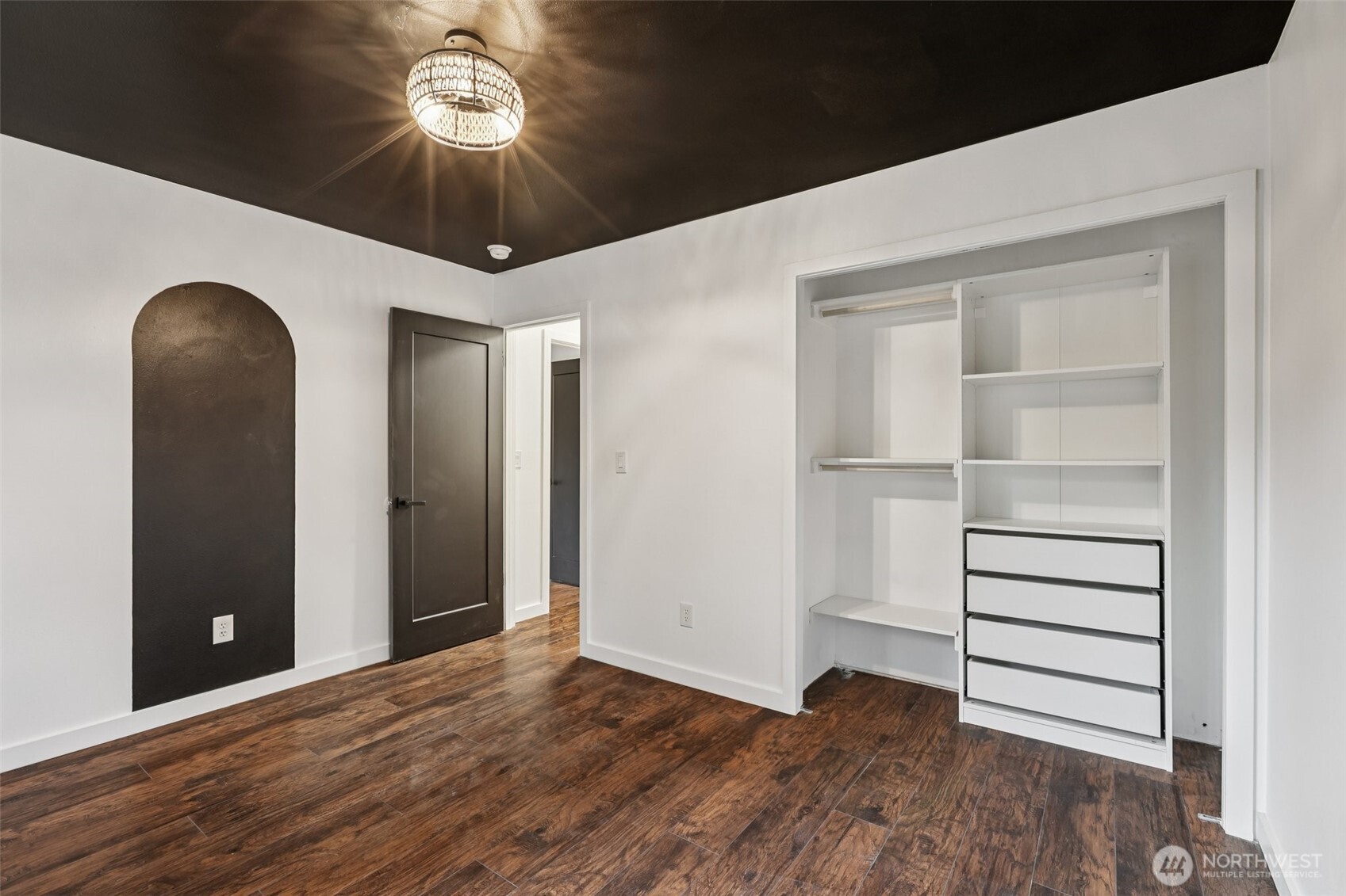 2210 Grade Road, Unit 7 Lake Stevens, WA 98258 - Photo 17 of 27 a view of a livingroom with wooden floor