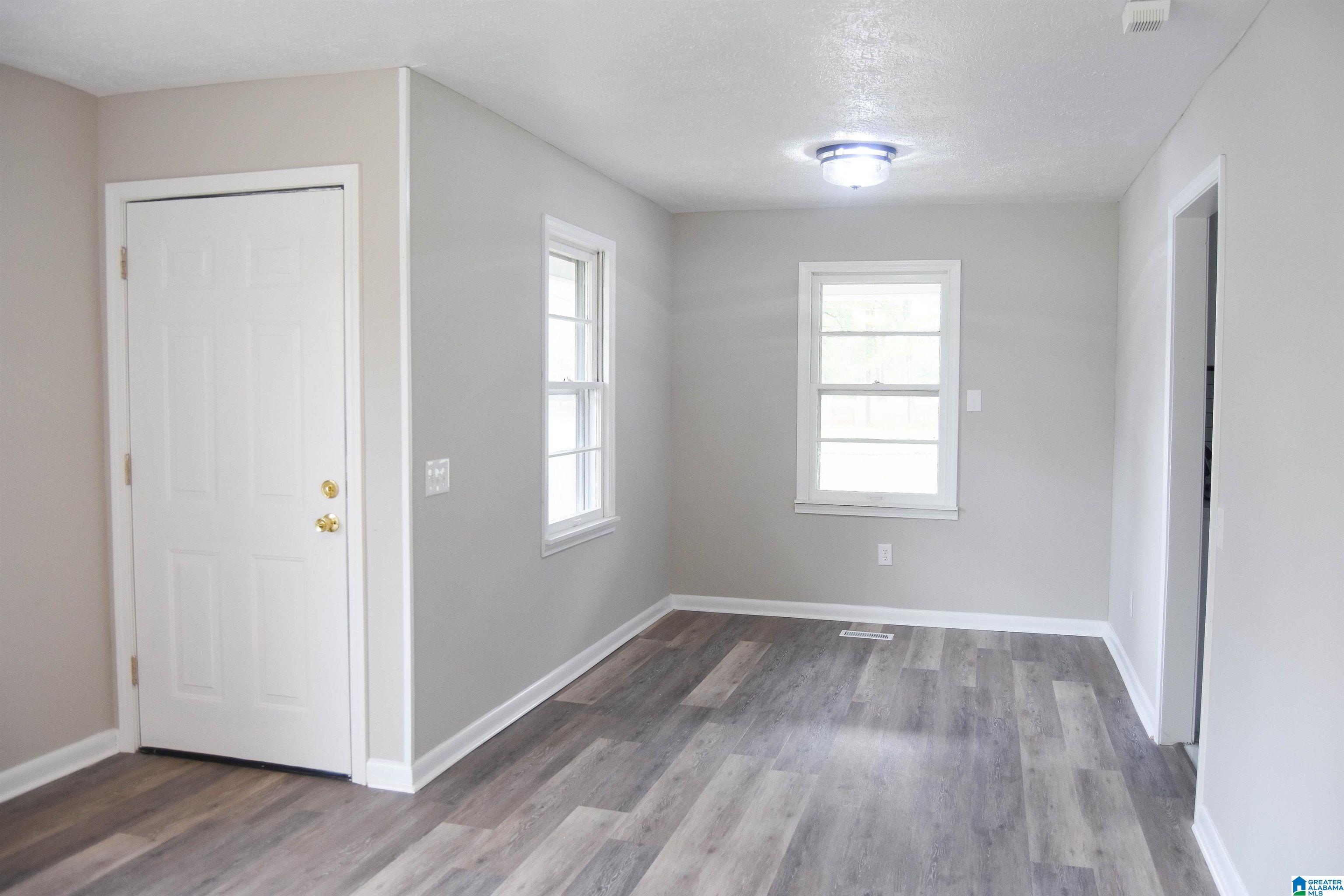 918 Nimitz Avenue Talladega, AL 35160 - Photo 16 of 35