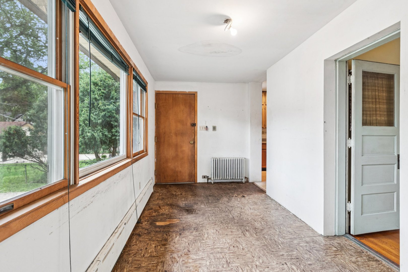 327 Keystone Avenue River Forest, IL 60305 - Photo 19 of 38 a view of an empty room with windows