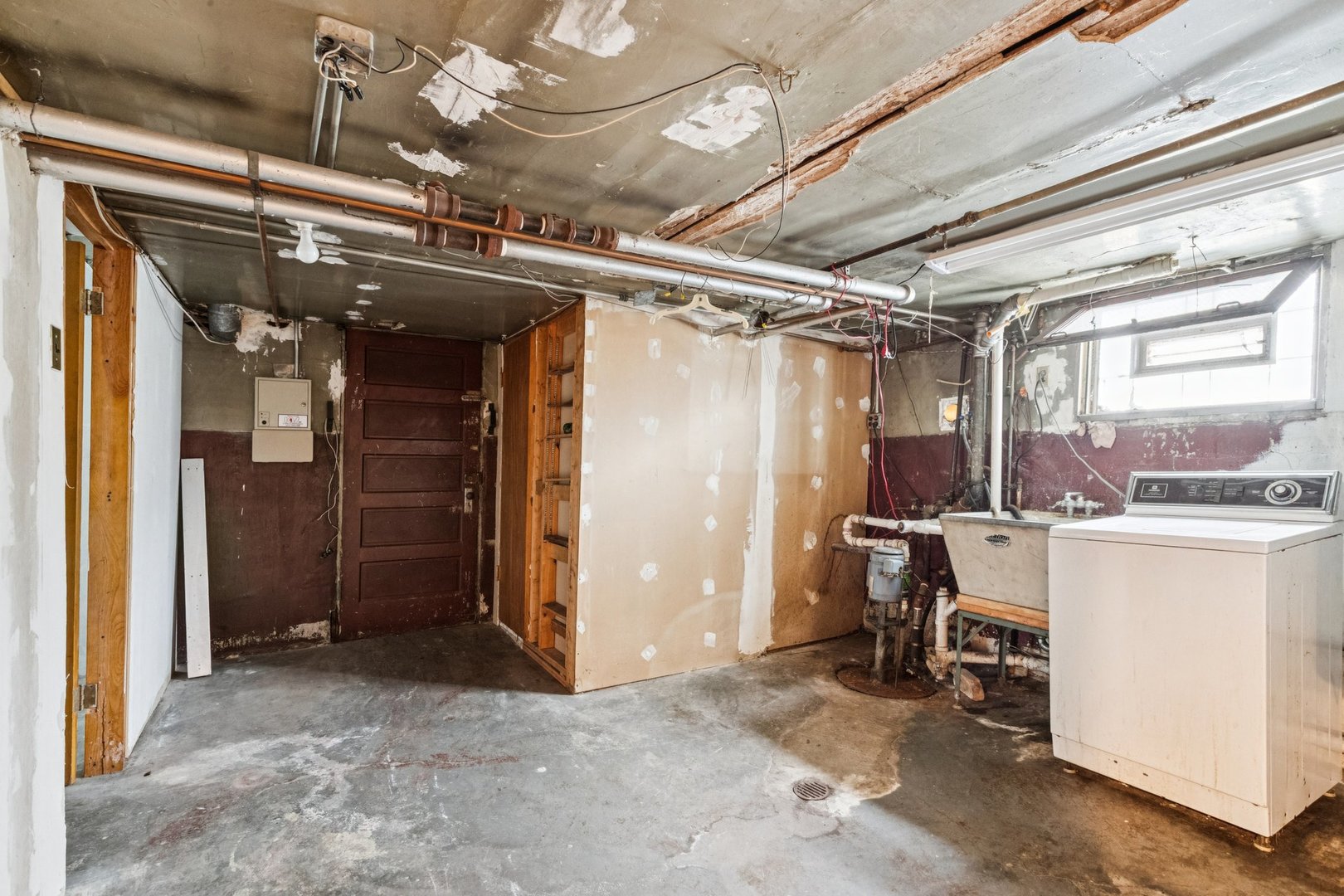 327 Keystone Avenue River Forest, IL 60305 - Photo 30 of 38 a view of a storage & utility room with closet dryer and washer