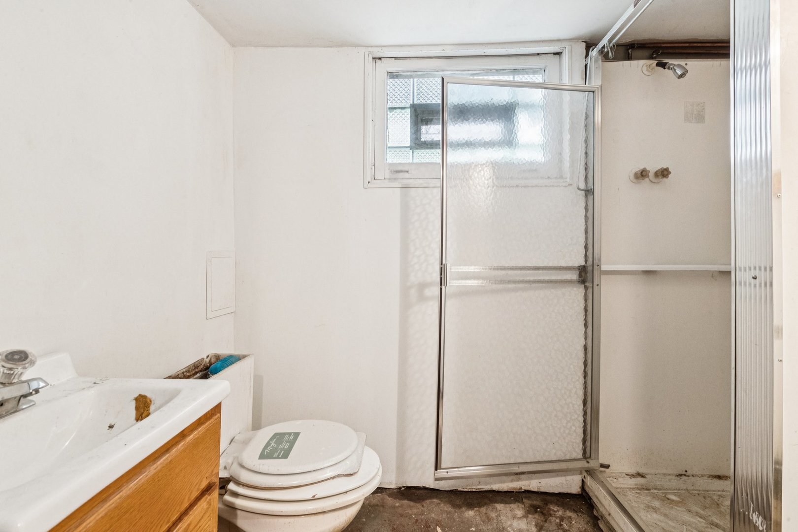327 Keystone Avenue River Forest, IL 60305 - Photo 33 of 38 a bathroom with a granite countertop toilet and a shower