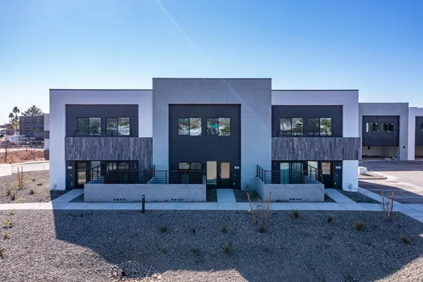 $2,495 | 432 South 32nd Street, Unit 120, Mesa, AZ 85204