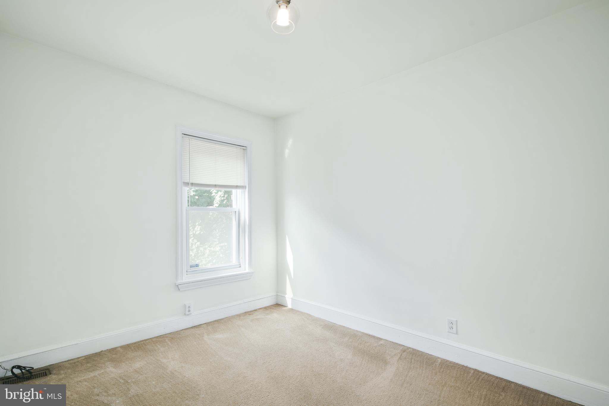 342 Carson Street Philadelphia, PA 19128 - Photo 14 of 18 Rear Bedroom
