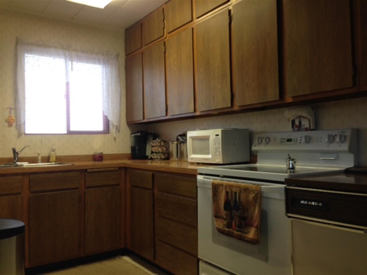 3115 North Butler Road Millwood, WA 99206 - Photo 10 of 14
