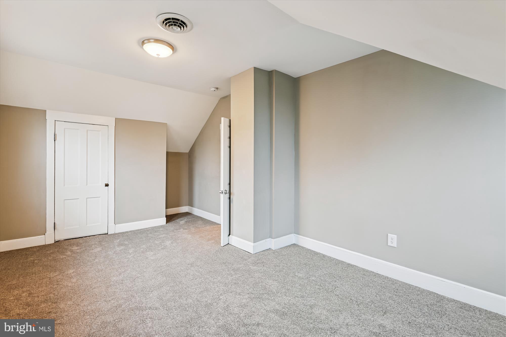 615 Ridgely Avenue Annapolis, MD 21401 - Photo 11 of 50 Upper Level Primary Bedroom with Walk-in Closet