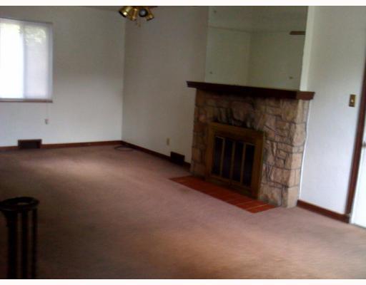414 Center Road Monroeville, PA 15146 - Photo 8 of 17 Living Room.