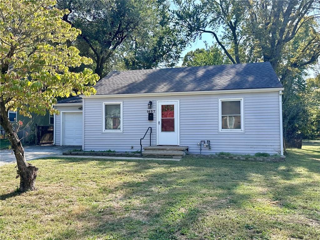 1607 West Sheley Road Independence, MO 64052 - Photo 1 of 1 Gallery Image 1