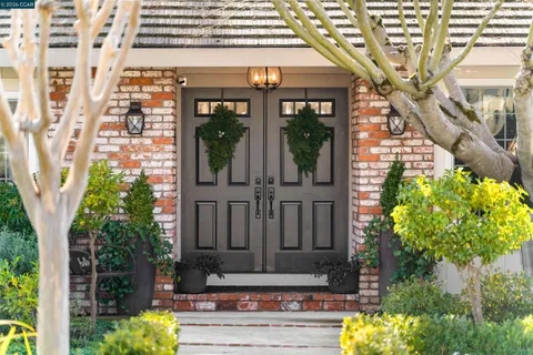 $1,898,000 | 614 Thornhill Road, Danville, CA 94526