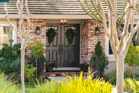 $1,898,000 | 614 Thornhill Road, Danville, CA 94526