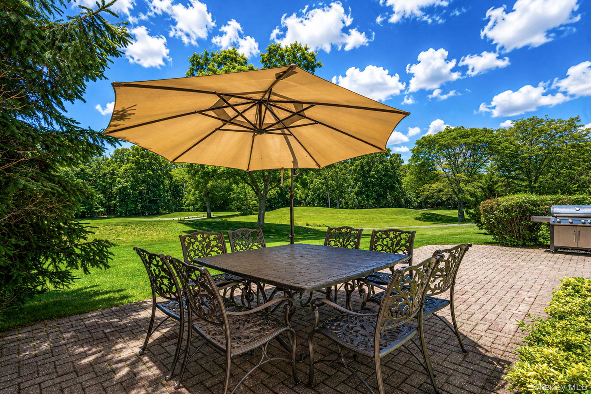86 Hamlet Drive Commack, NY 11725 - Photo 31 of 36 Large Brick Patio