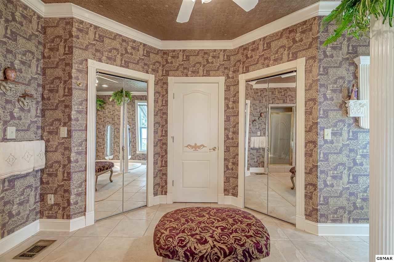 2875 Top Road, Unit THEFANTASIAHOUSE Sevierville, TN 37876 - Photo 31 of 36 Gallery Image 31