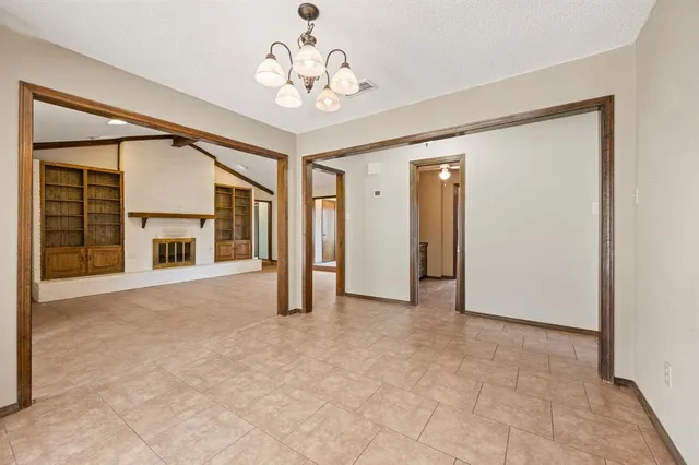 $459,900 | 137 East Louella Drive, Hurst, TX 76054