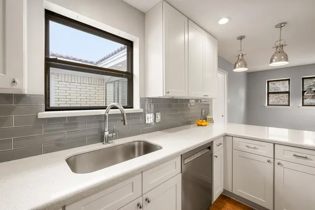 $459,900 | 137 East Louella Drive, Hurst, TX 76054