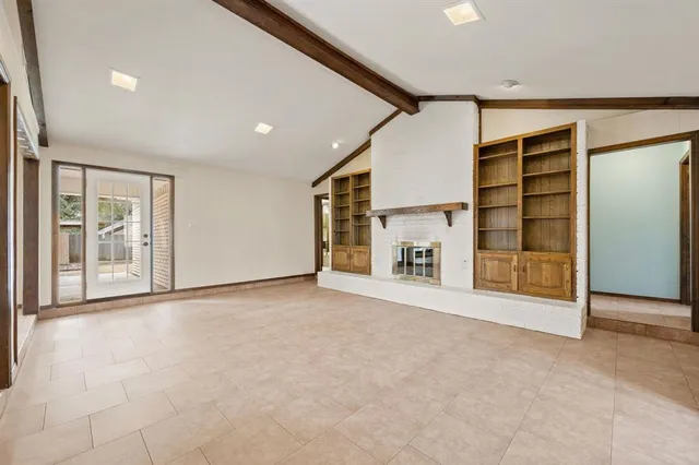 $459,900 | 137 East Louella Drive, Hurst, TX 76054