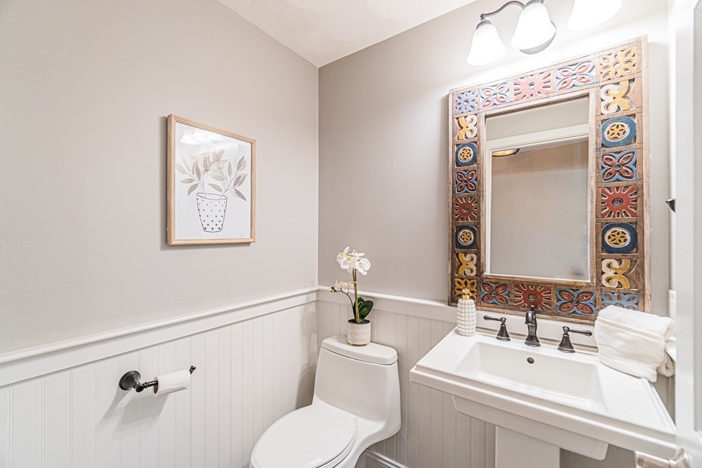 15 Priscilla Road Reading, MA 01867 - Photo 15 of 41 Gallery Image 15