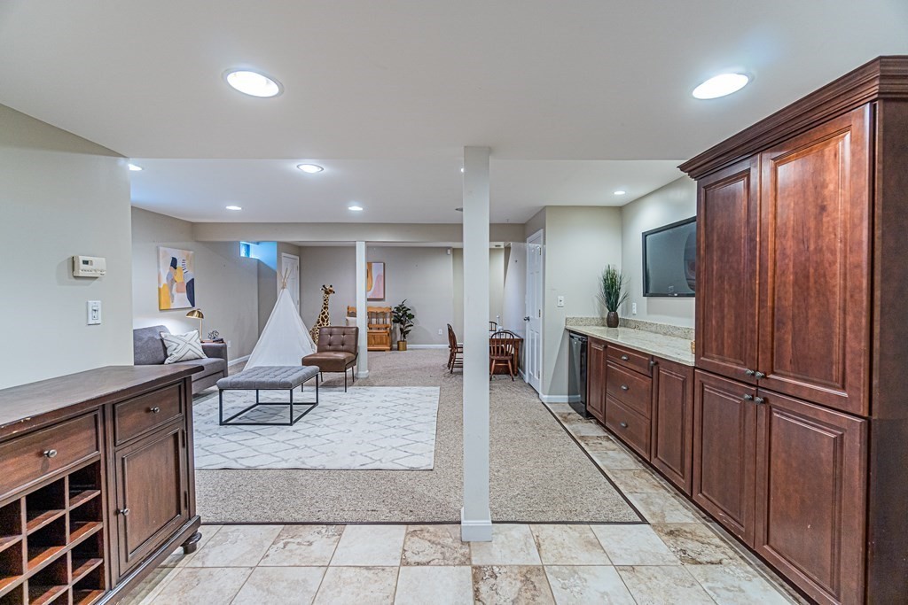 15 Priscilla Road Reading, MA 01867 - Photo 30 of 41 Gallery Image 30