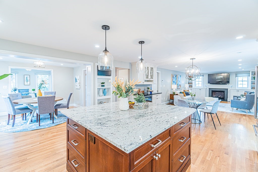 15 Priscilla Road Reading, MA 01867 - Photo 10 of 41 Gallery Image 10
