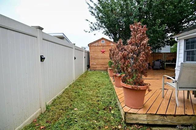 $699,000 | 3 Brook Drive, Valley Stream, NY 11581