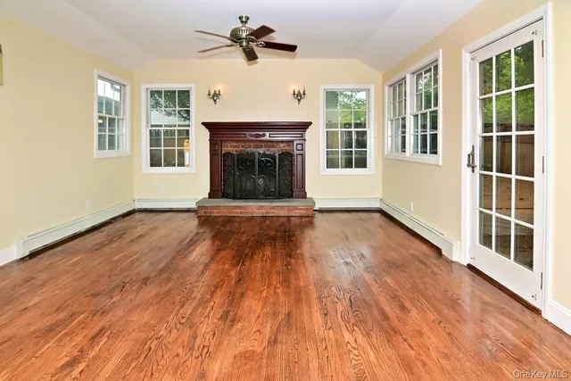 $699,000 | 3 Brook Drive, Valley Stream, NY 11581