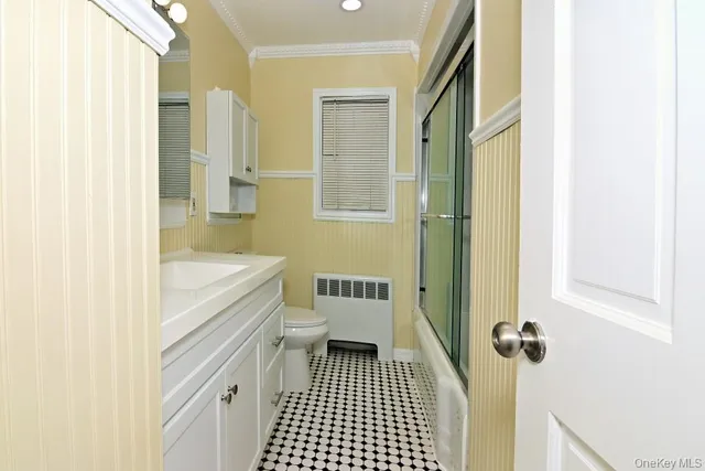 $699,000 | 3 Brook Drive, Valley Stream, NY 11581