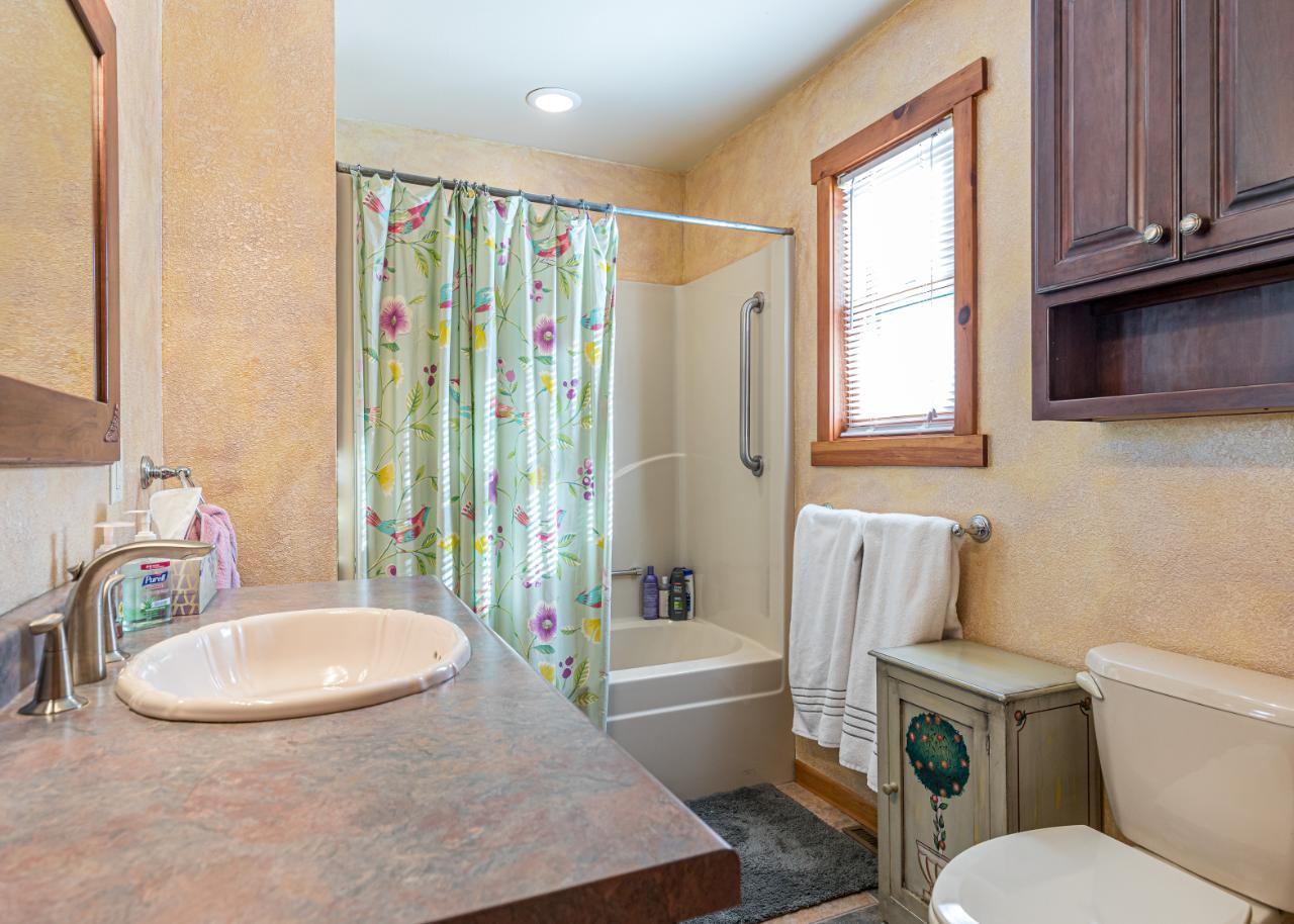 10426 Howards End Road Minocqua, WI 54548 - Photo 15 of 35 Gallery Image 15