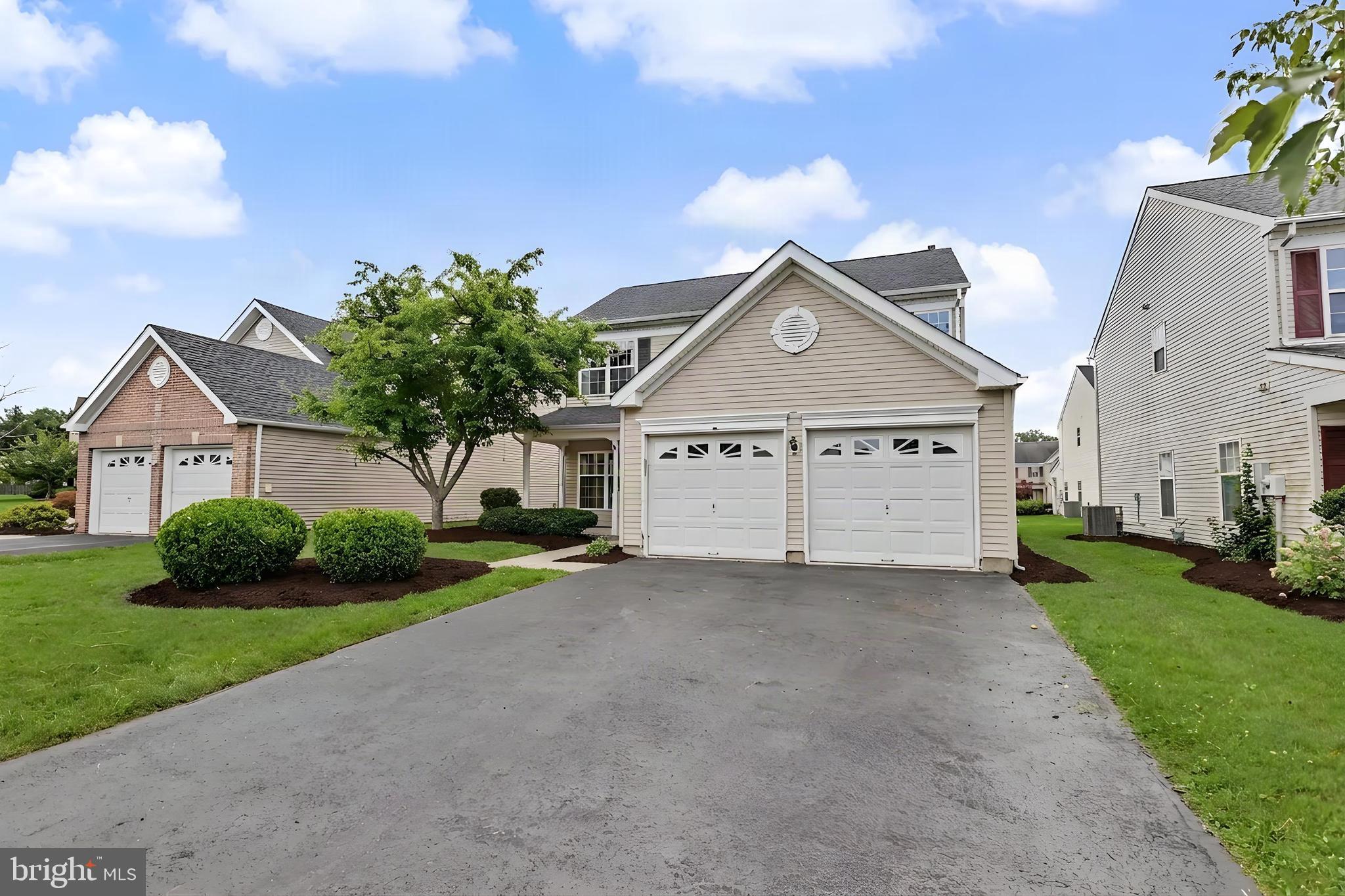 25 Sandstone Road East Windsor, NJ 08520 - Photo 3 of 65 Gallery Image 3