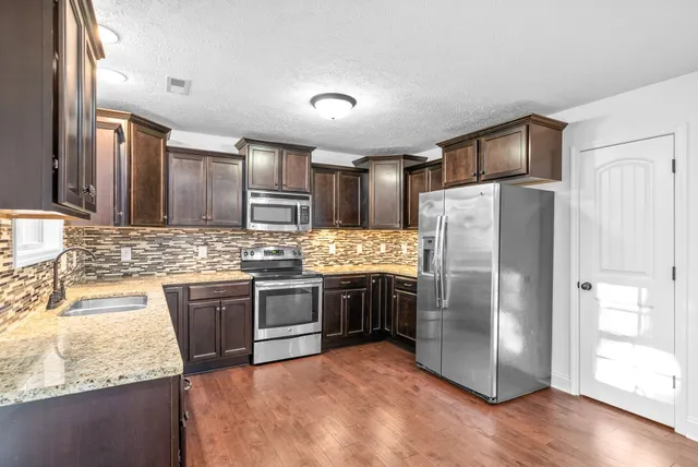 $2,600 | 961 Bonellis Lane, Clarksville, TN 37040