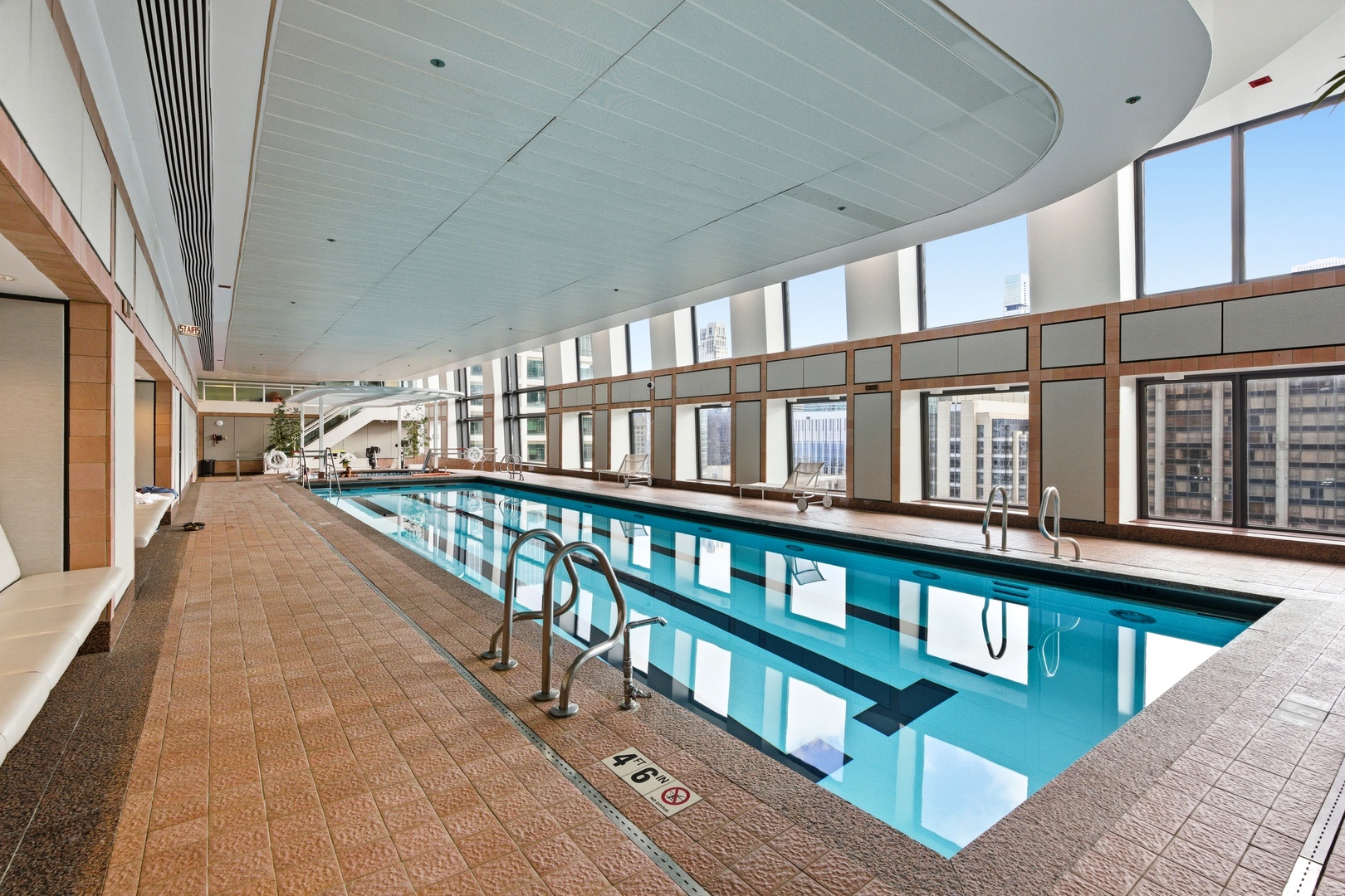 161 East Chicago Avenue, Unit 53A Chicago, IL 60611 - Photo 43 of 47 a view of a balcony
