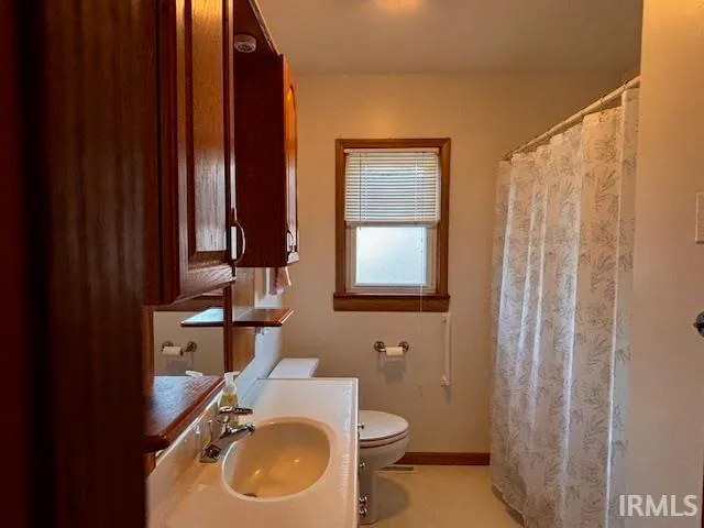 $182,000 | 310 East Maple Street, Kentland, IN 47951