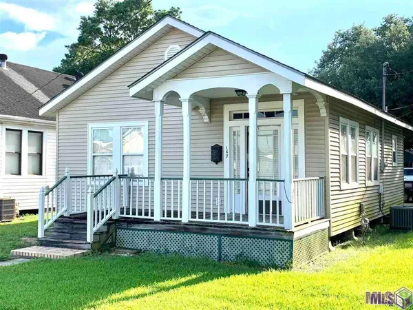 $1,250 | 167 6th Street, Port Allen, LA 70767