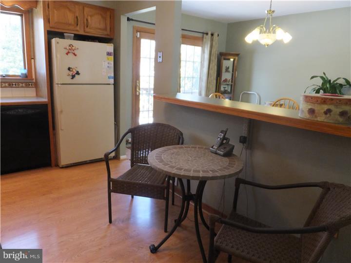 914 Davisville Road Warminster, PA 18974 - Photo 9 of 25 Kitchen