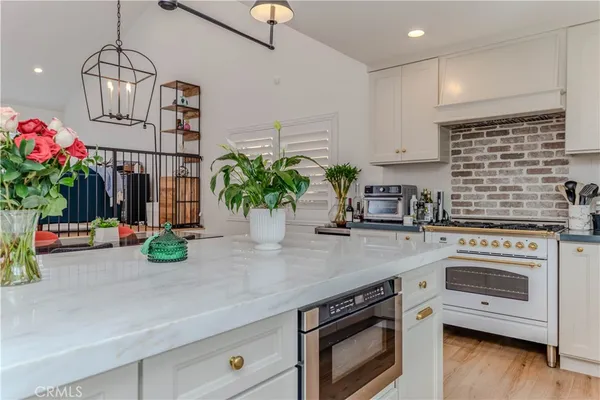 $1,599,000 | 23862 Helsinki Street, Mission Viejo, CA 92691