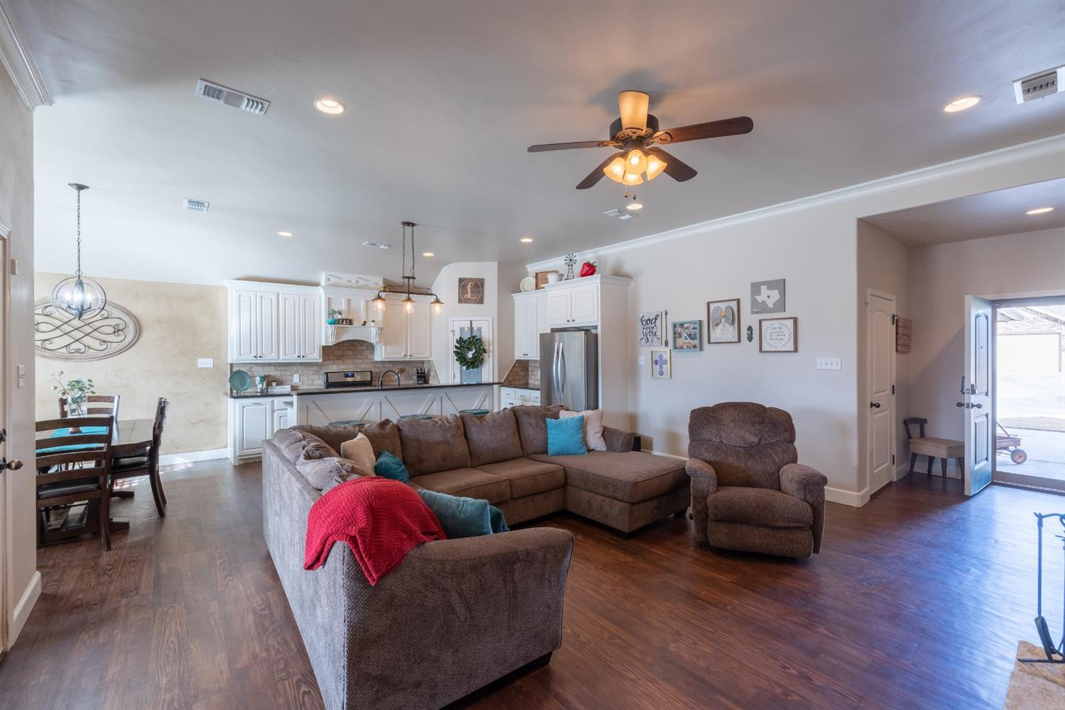 7811 86th Street Lubbock, TX 79424 - Photo 4 of 24 Photo 4
