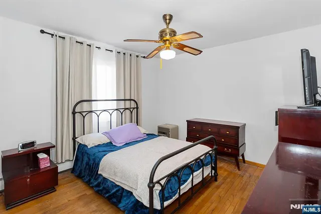 $475,000 | 340 Kipp Avenue, Elmwood Park, NJ 07407