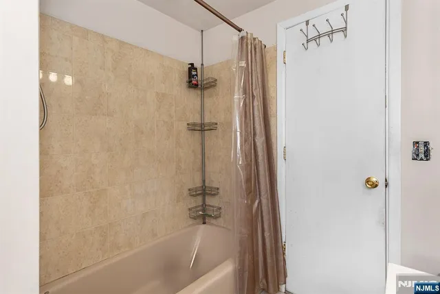 $475,000 | 340 Kipp Avenue, Elmwood Park, NJ 07407