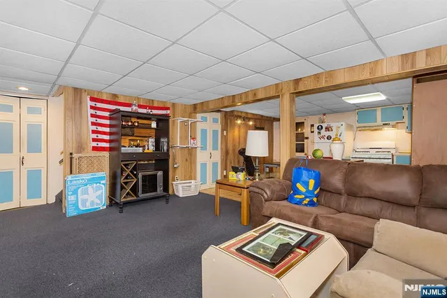 $475,000 | 340 Kipp Avenue, Elmwood Park, NJ 07407