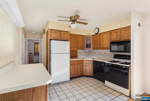 $475,000 | 340 Kipp Avenue, Elmwood Park, NJ 07407