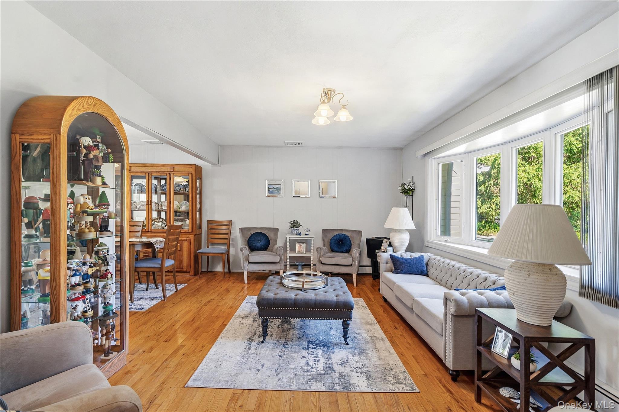 54 Randall Road Wading River, NY 11792 - Photo 4 of 24