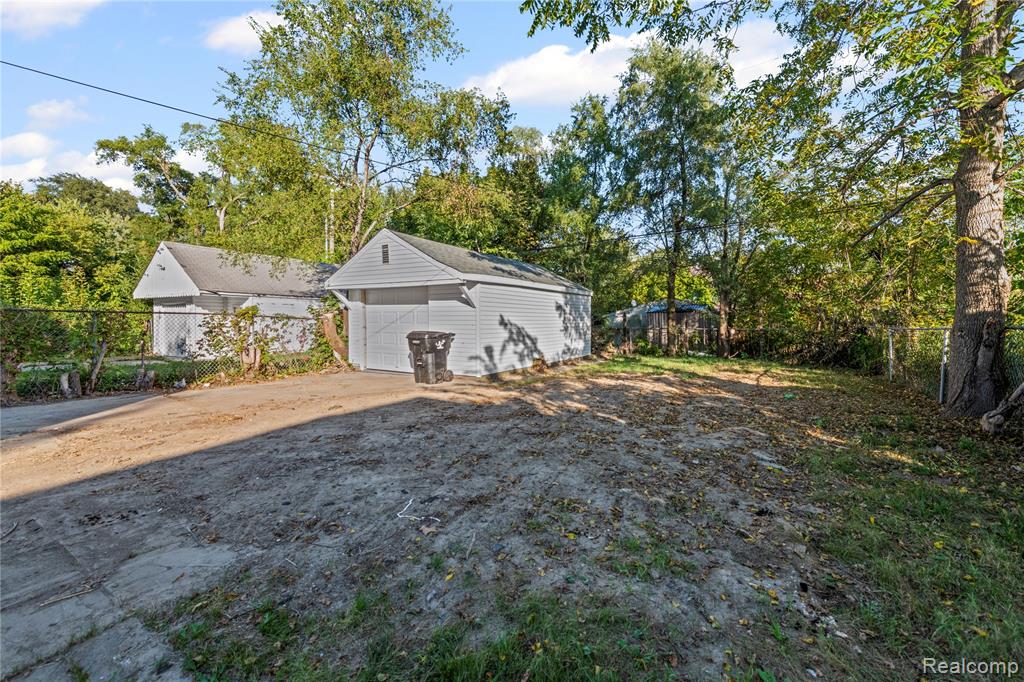 11510 Nottingham Road Detroit, MI 48224 - Photo 4 of 63 Gallery Image 4