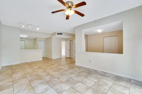 $2,600 | 2916 Tuscany Court, Unit 109, Palm Beach Gardens, FL 33410