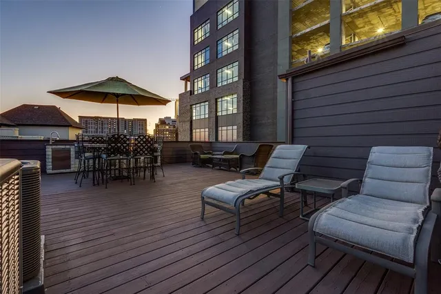 $729,000 | 2111 Albany Street, Dallas, TX 75201