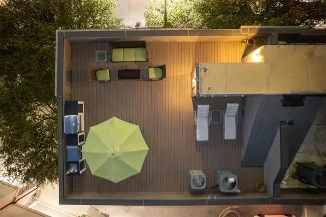 $729,000 | 2111 Albany Street, Dallas, TX 75201