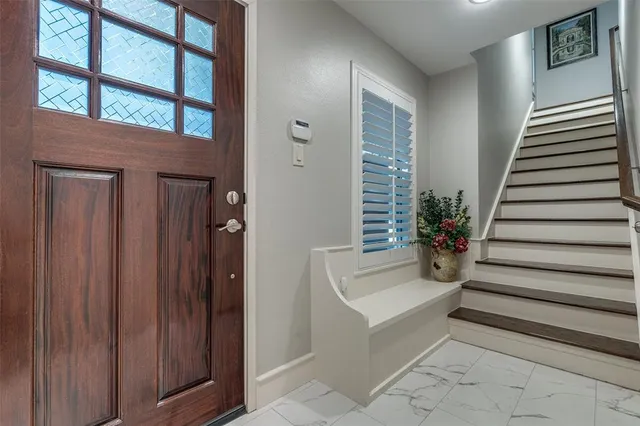 $729,000 | 2111 Albany Street, Dallas, TX 75201