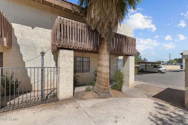 $260,000 | 1618 North 32nd Street, Unit 6, Phoenix, AZ 85008