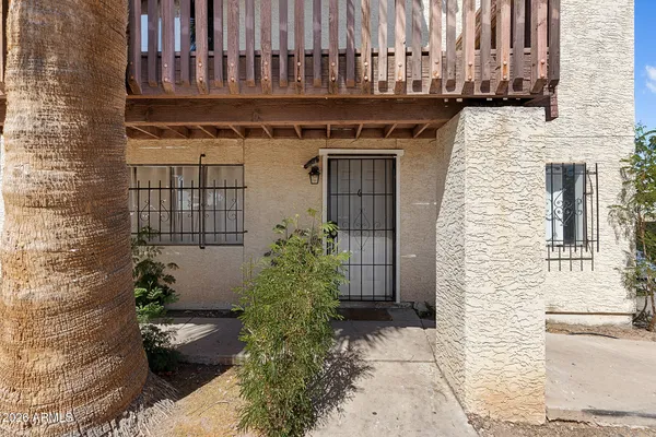 $260,000 | 1618 North 32nd Street, Unit 6, Phoenix, AZ 85008